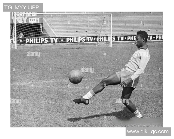 哪位足球明星对贝利情有独钟并公开表达过崇敬之情