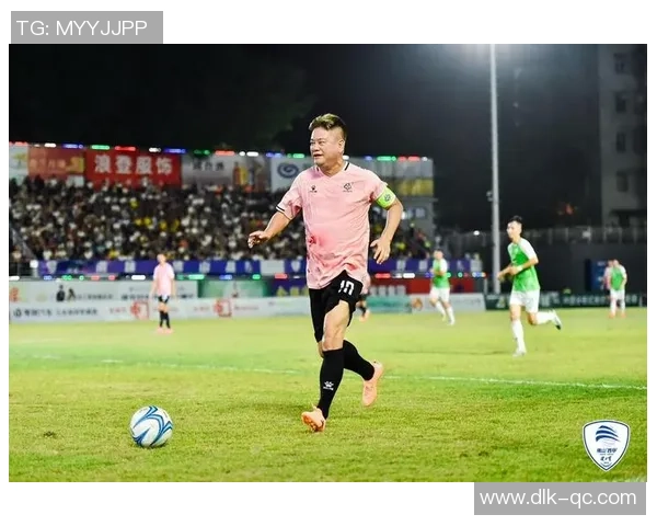 香港足球明星队精彩入球瞬间回顾与赛场荣耀分享 香港足球明星队精彩入球瞬间回顾与赛场荣耀分享